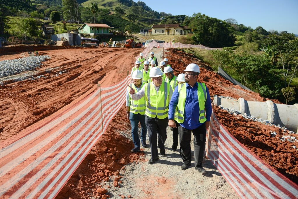 Grupo EPR - Obra realizada pela EPR Sul de Minas na BR-459 – km 68 está em fase final de trabalhos para liberação da via