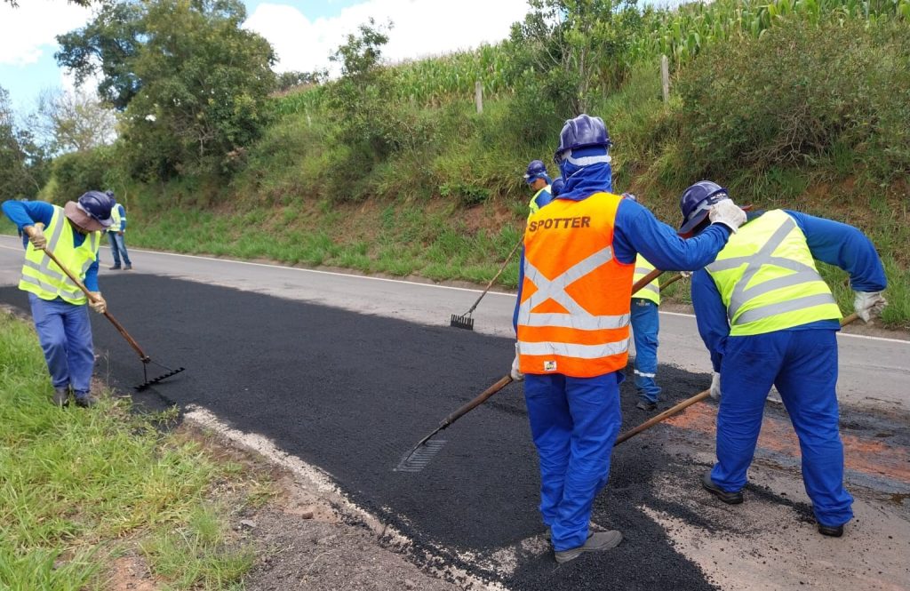 Grupo EPR - Concessionária EPR Sul de Minas segue com obras de manutenção de pavimento nesta semana