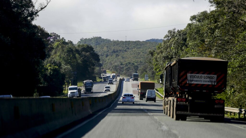 Grupo EPR - EPR Litoral Pioneiro aborda a segurança nas rodovias com diferentes públicos durante a Semana Nacional do Trânsito