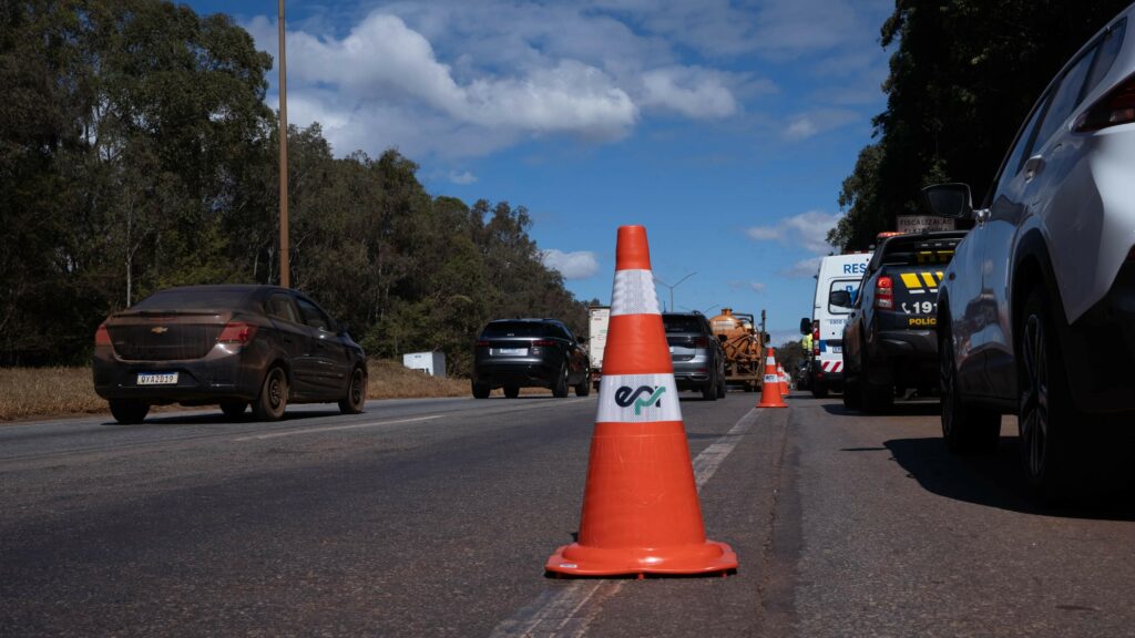 Grupo EPR - EPR Via Mineira realiza operação especial de trânsito na BR-040 para festival esportivo na Lagoa dos Ingleses