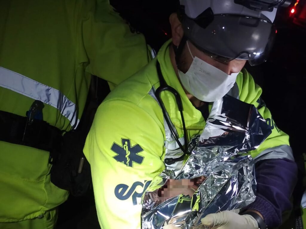 Grupo EPR - Bebê nasce dentro de carro na BR-277 e mãe tem apoio de equipes de atendimento da EPR Litoral Pioneiro