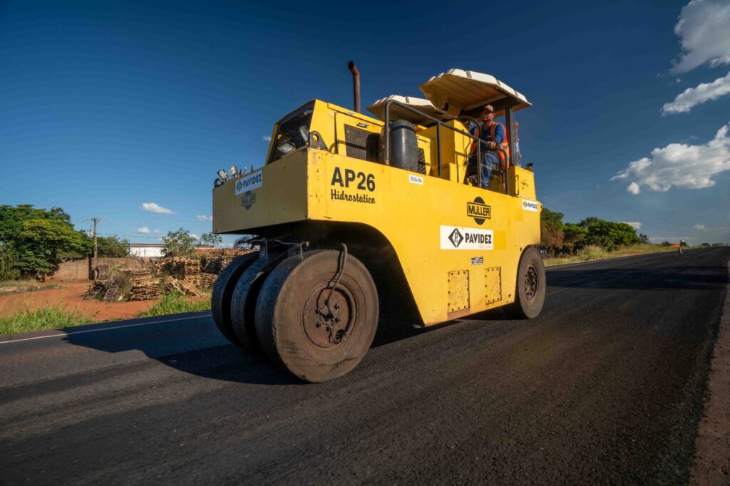 Grupo EPR - EPR Triângulo realiza reparos e serviços de sinalização para ampliar segurança viária em rodovias da região