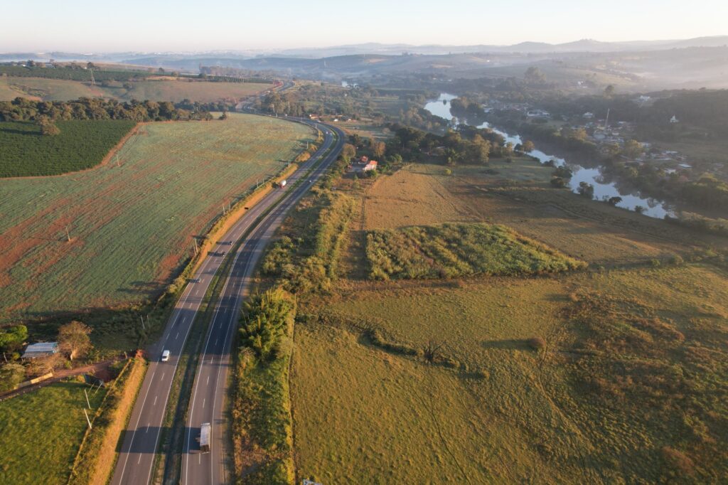 Grupo EPR - Junho Verde: concessionárias da EPR promovem melhorias viárias com sustentabilidade em Minas Gerais