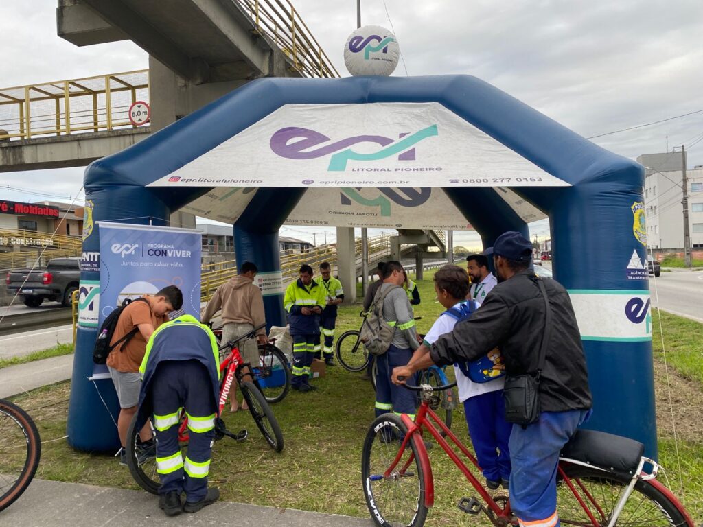 Grupo EPR - Dia da Convivência mobiliza usuários das rodovias sob concessão da EPR Litoral Pioneiro Grupo EPR - Dia da Convivência mobiliza usuários das rodovias sob concessão da EPR Litoral Pioneiro